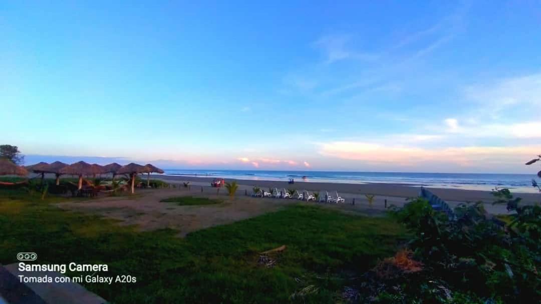 Sambo Mambo Beach Hotel 埃尔库科 外观 照片
